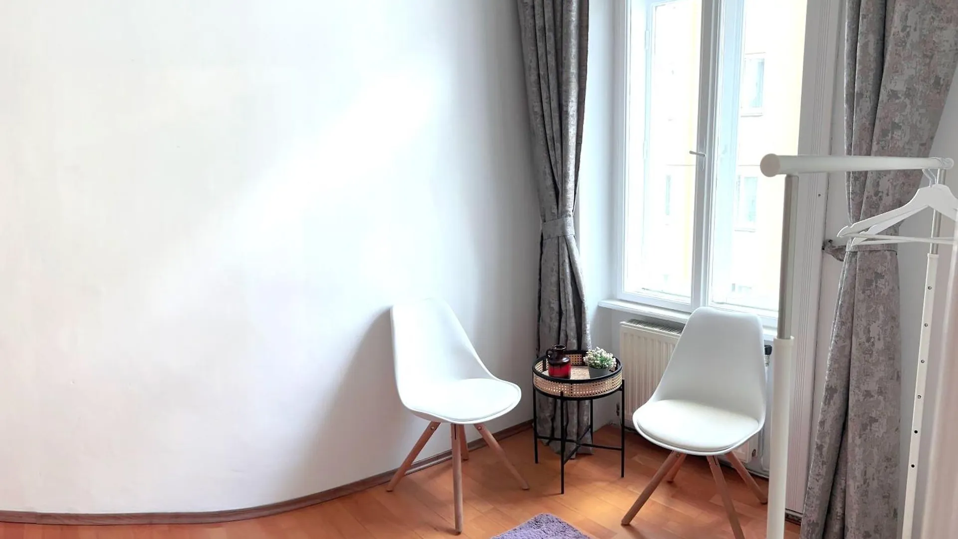 Big And Comfortable Mariahilfer Apartment Vienna