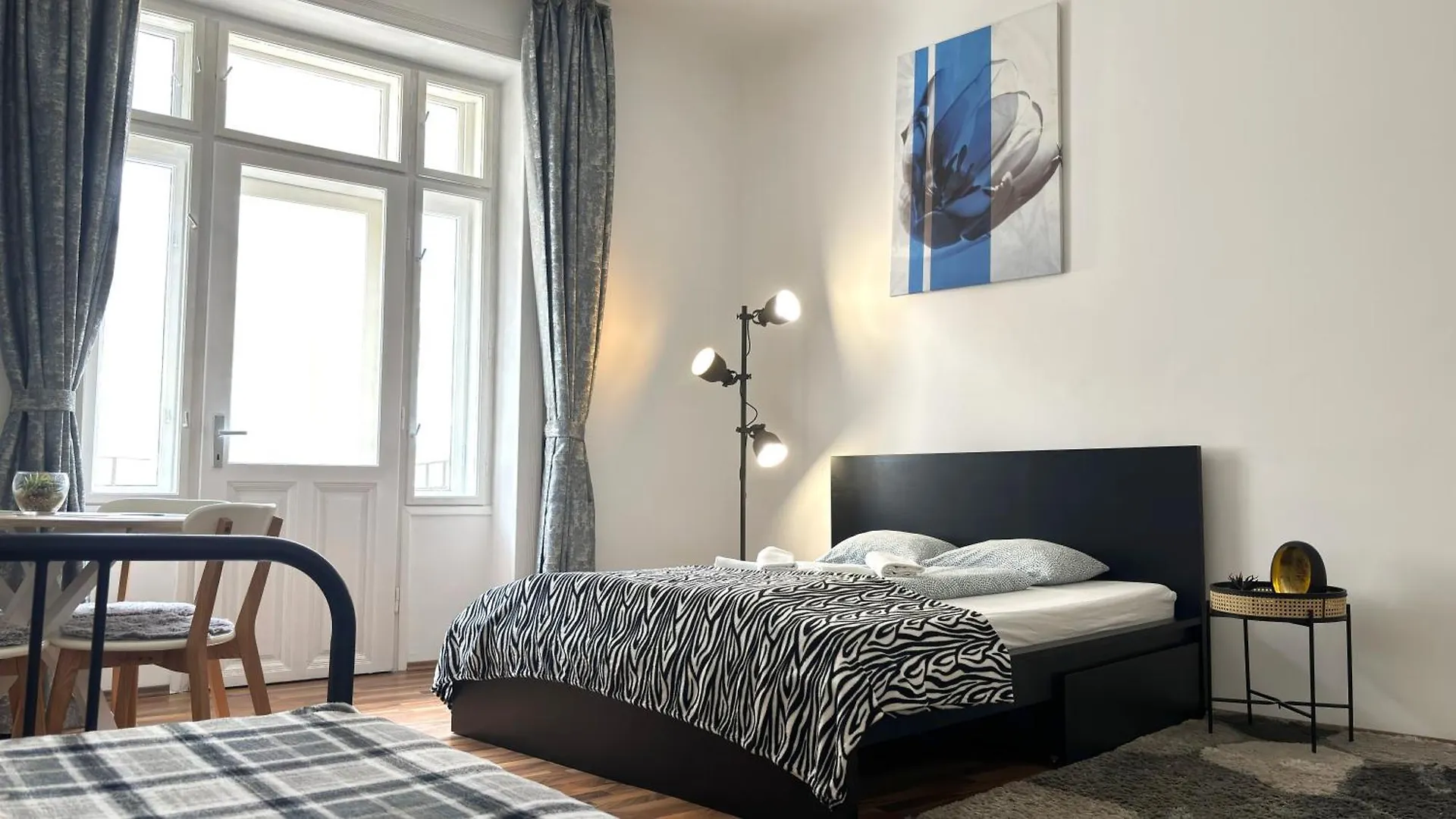 Big And Comfortable Mariahilfer Apartment Vienna 0*,  Austria