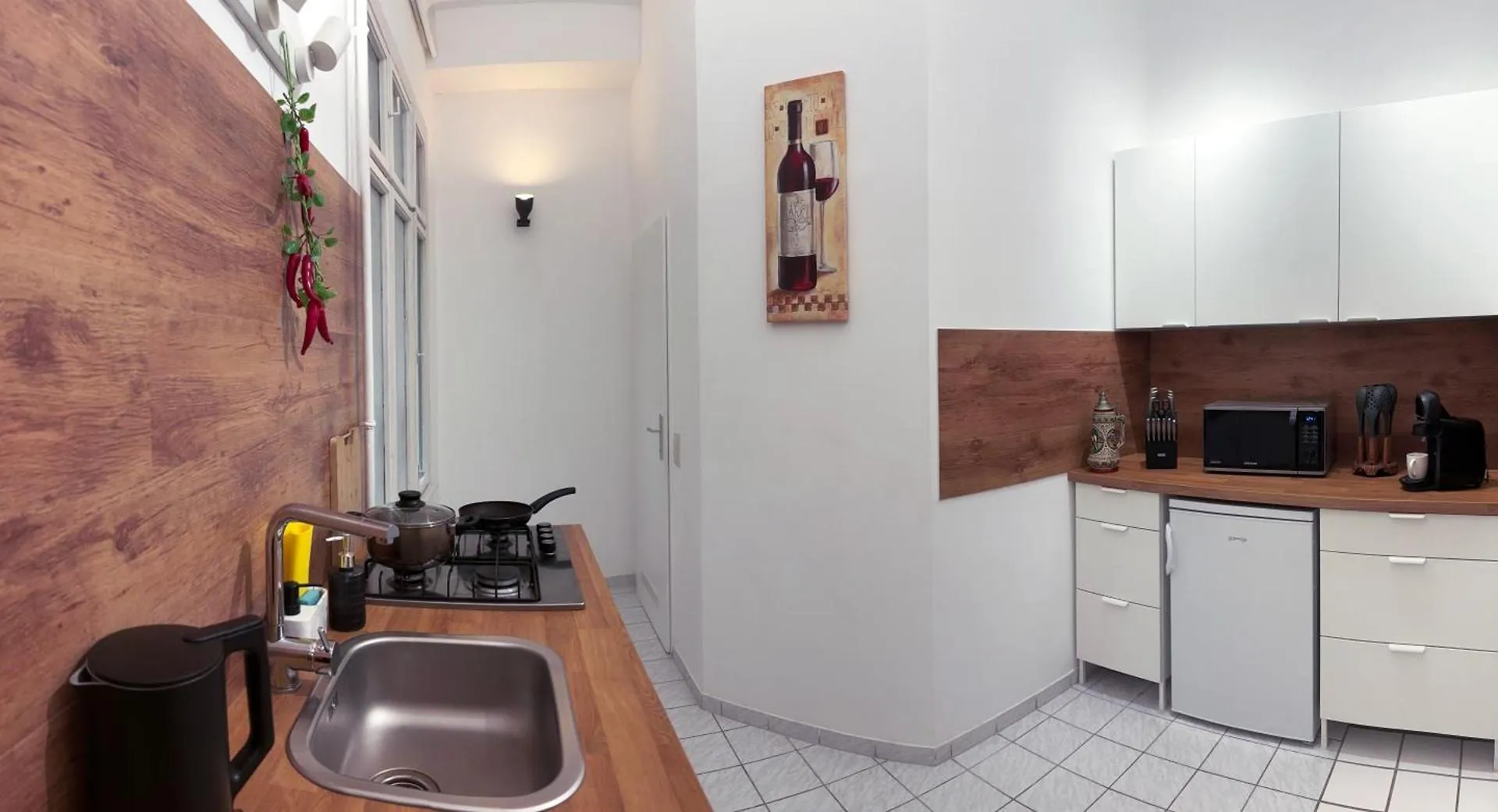 Big And Comfortable Mariahilfer Apartment Vienna